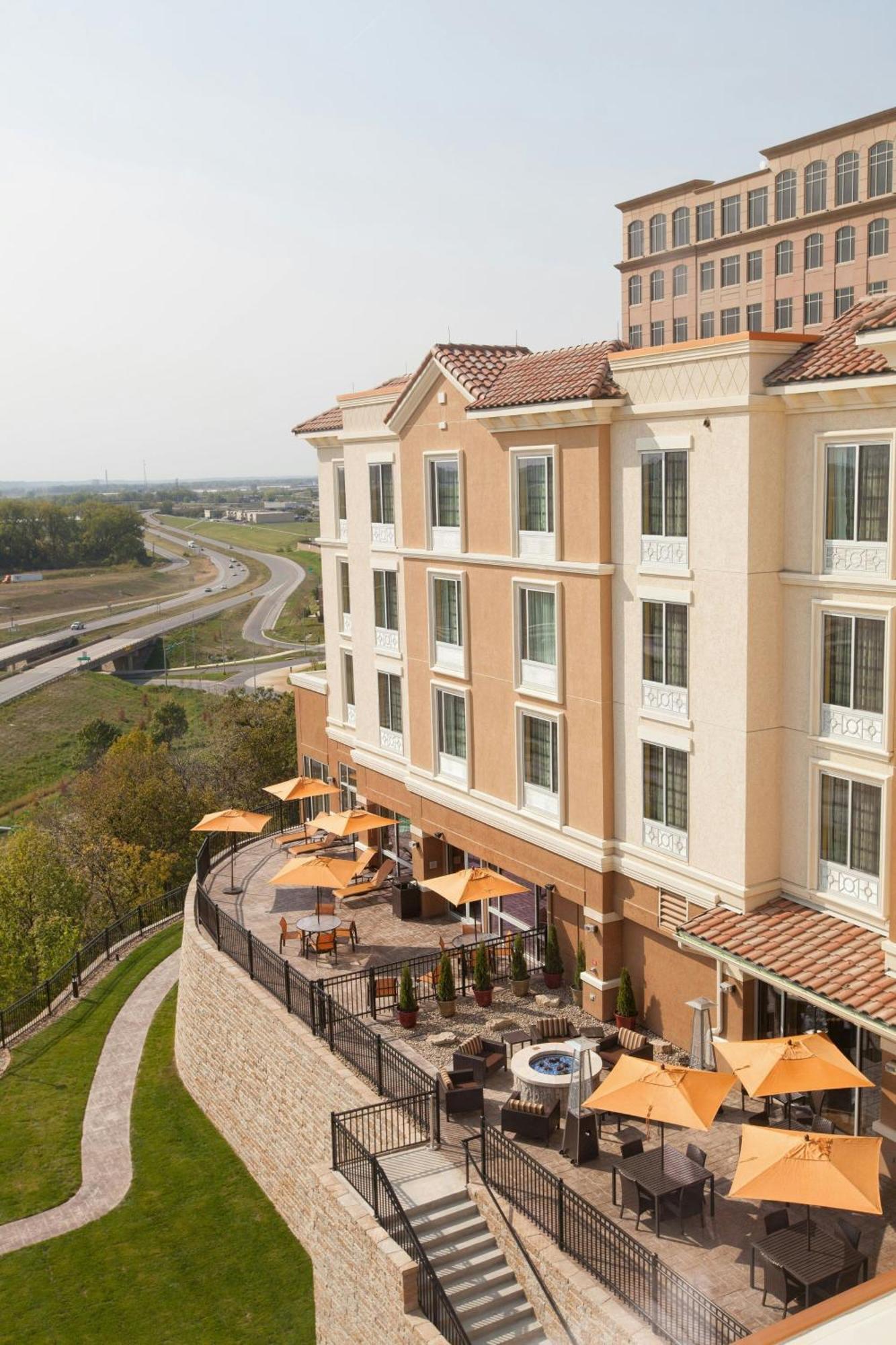 Courtyard Kansas City At Briarcliff Ngoại thất bức ảnh